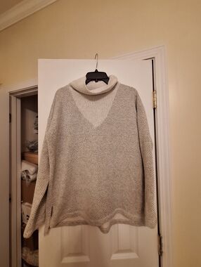 Sanctuary Cozy Cream Knit Sweater with V-Neck Layered Look
